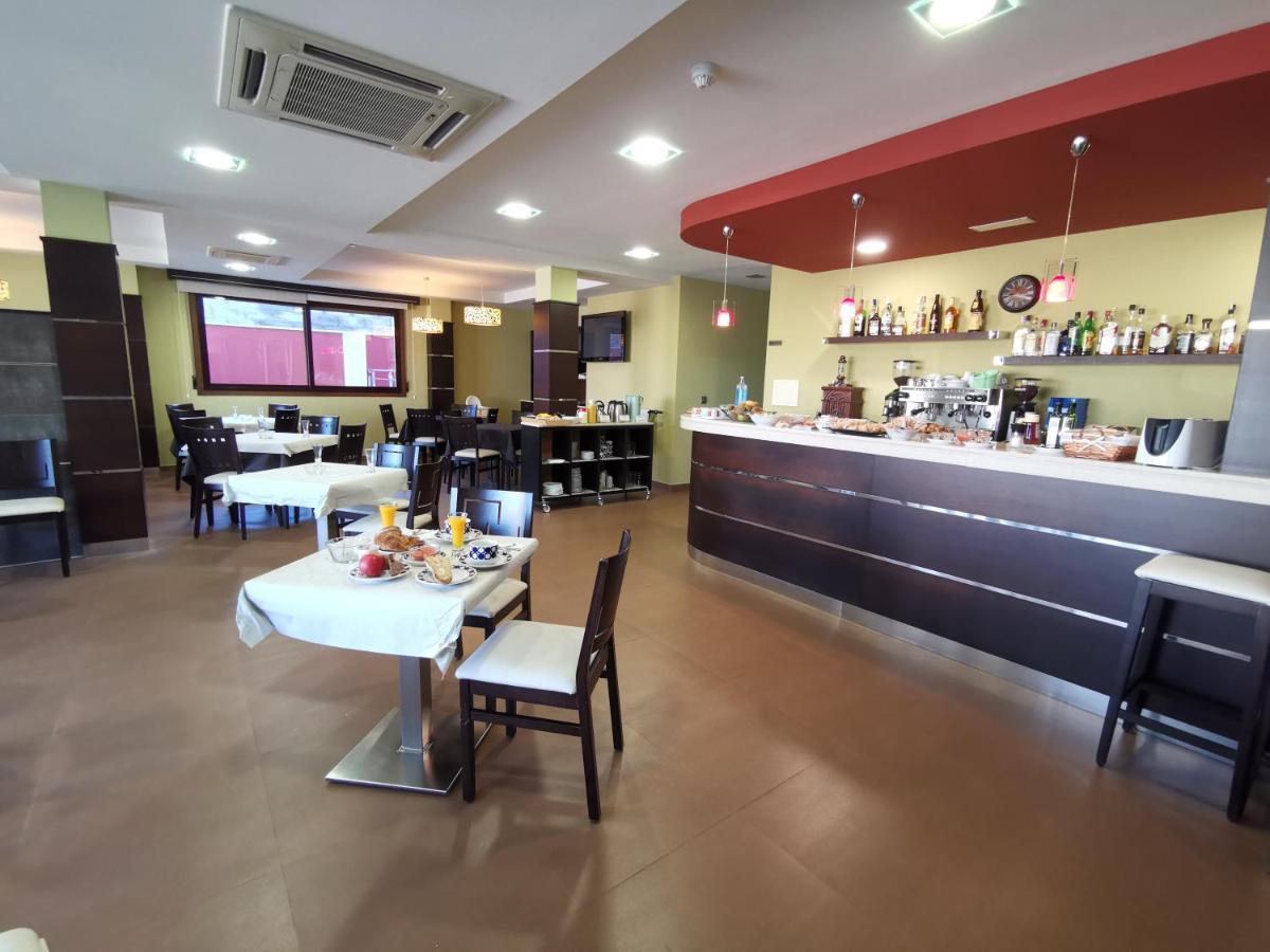 סנשנשו Hotel A Bota מראה חיצוני תמונה