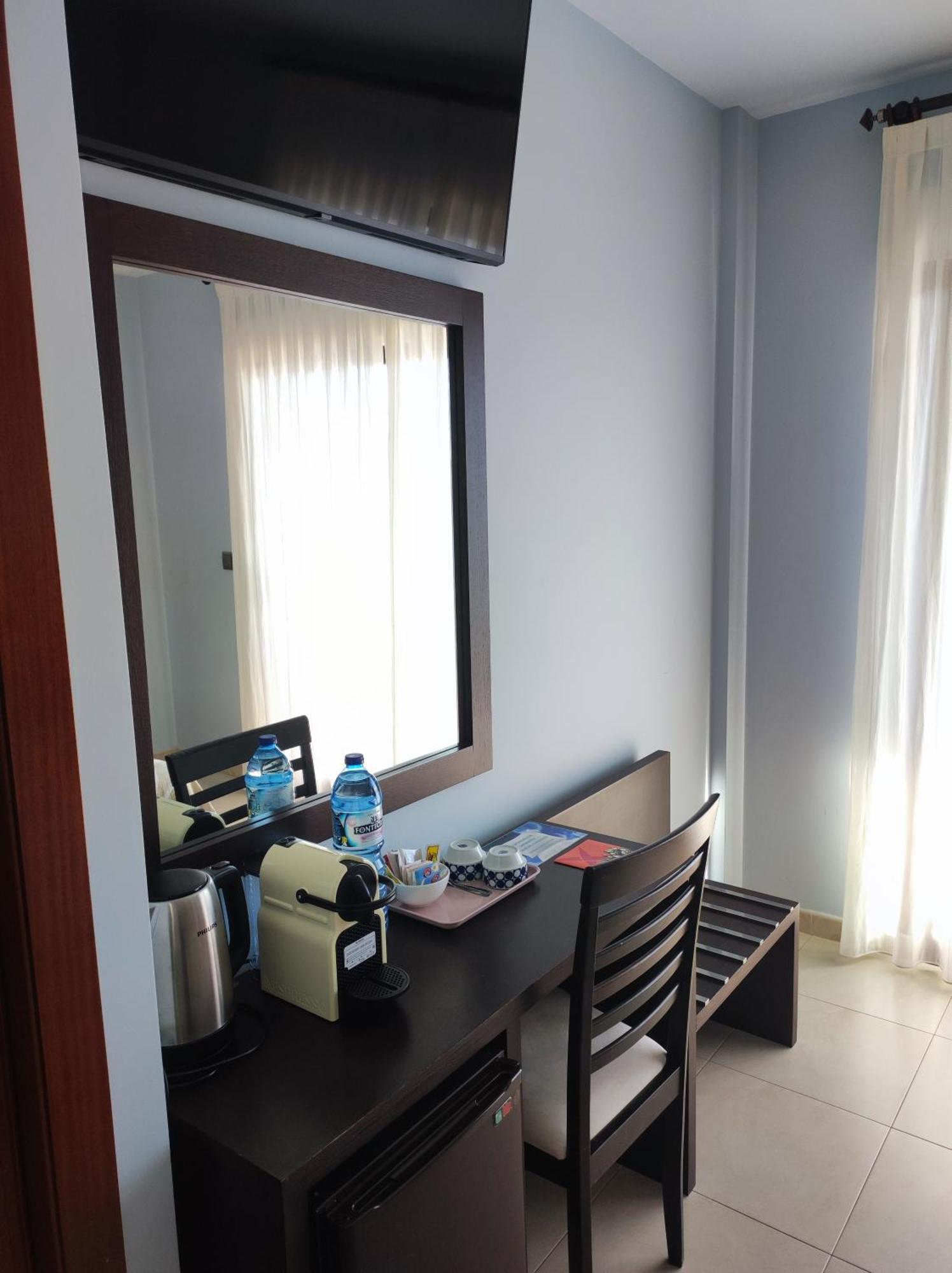 סנשנשו Hotel A Bota מראה חיצוני תמונה